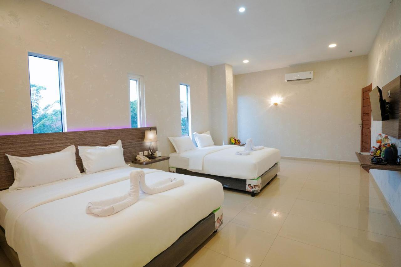 De'Tonga Hotel Medan Exterior foto